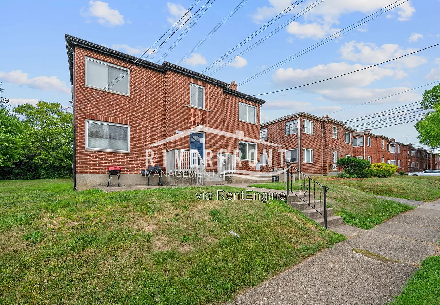 2 bed, 1.0 bath, 900 sqft, $1,100 — Photo 2