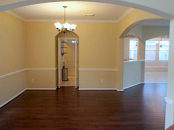 5th image of 12127 Pine Brook Dr