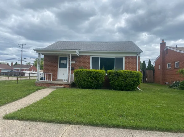 15413 Kennebec St, Southgate, MI 48195