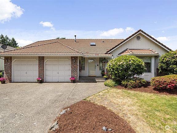 3rd image of 7606 92nd Avenue SW