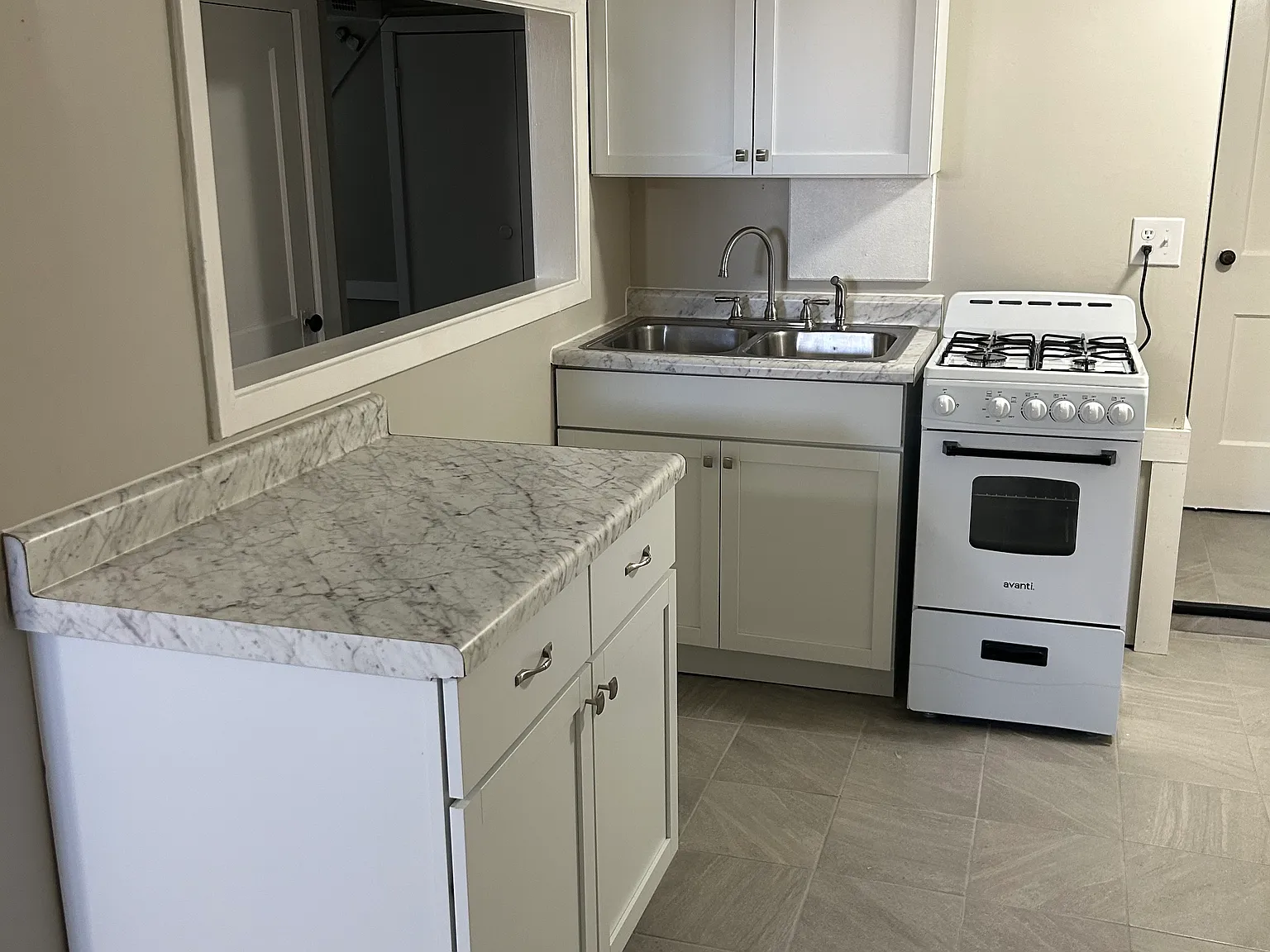 1 bed, 700 sqft, $650 — Photo 4