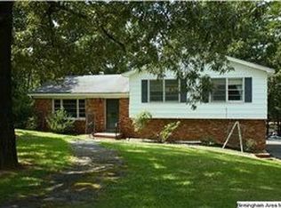 422 16th St, Calera, AL 35040