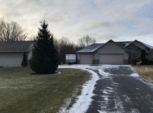 W6983 Center Valley Rd, Shiocton, WI 54170