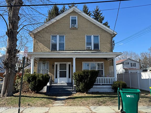 3rd image of 226 Washington St