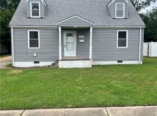 5224 Poston Ln, Norfolk, VA 23513