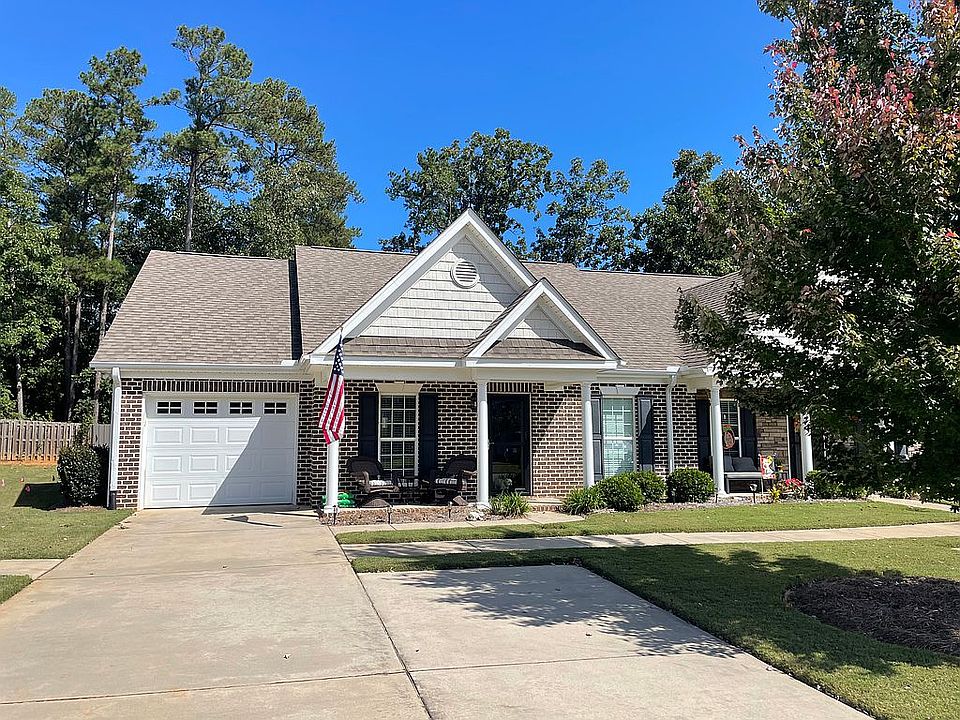 317 Harvester Dr 