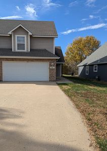 811 Deer Ridge Ct, Baldwin City, KS, 66006