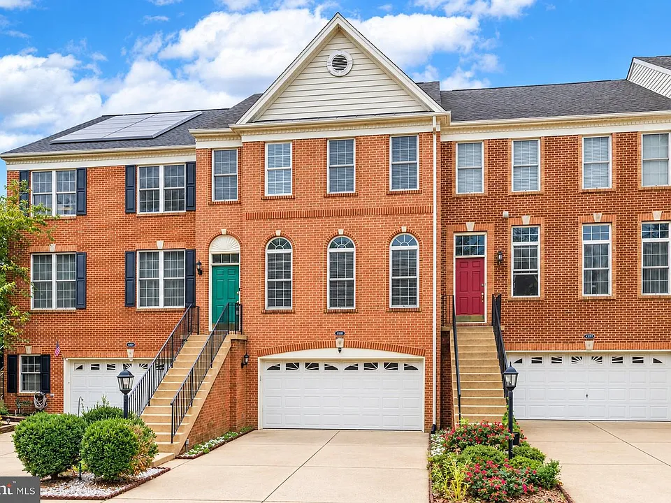 43619 Picketts Corner Ter