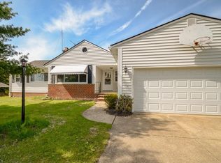 4260 Sprague Rd, Parma, OH 44134