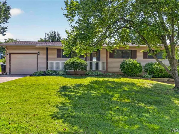 4146 Garvey Dr, Saint Louis, MO 63129