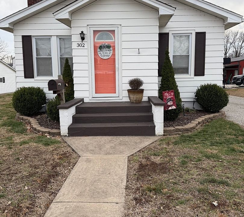 1st image of 302 E Water St