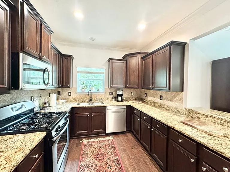 104 Golf Villa Dr — Photo 9