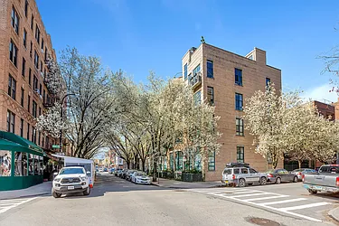 Sold by DLS Commercial Real Estate LLC