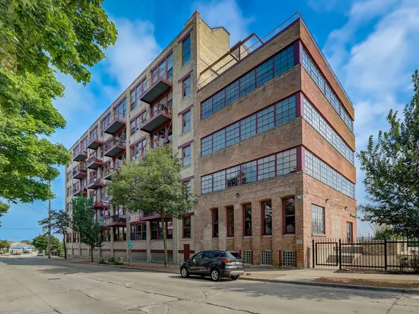 215 W Maple St, Milwaukee, WI 53204