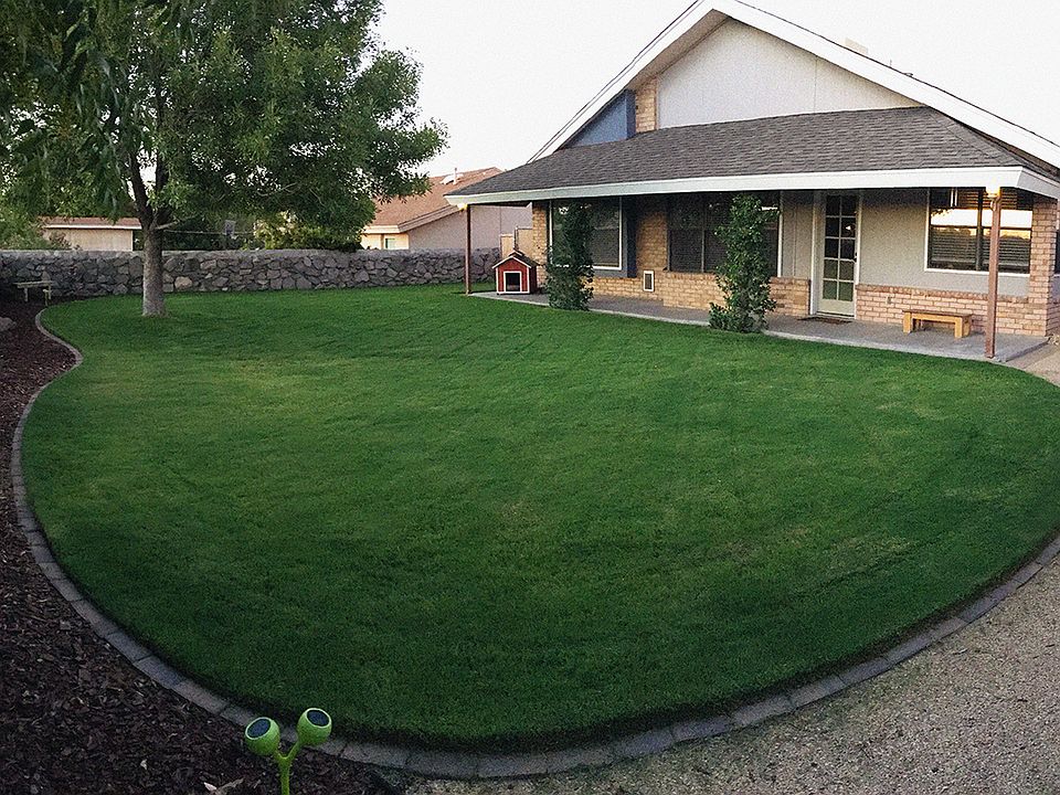 2nd image of 4815 Emerald St