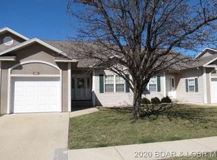 365 Grandview Dr, Lake Ozark, MO 65049