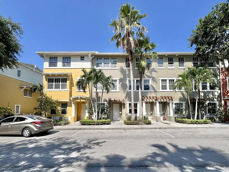 840 Marina Del Ray Ln #2 — Photo 2