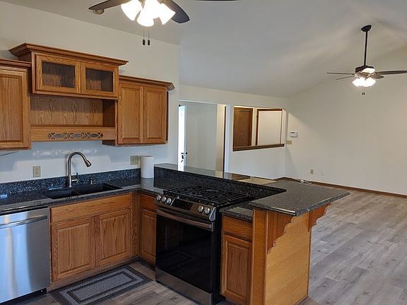 2nd image of 6270 Tudor Ln