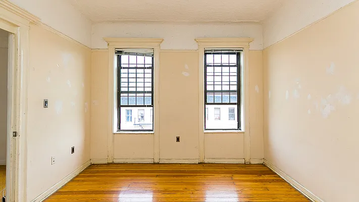 Rented by Nooklyn NYC LLC | media 34