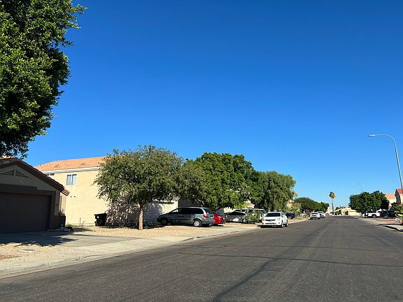 5th image of 12021 W Holly St