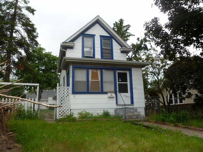 1st image of 3831 Fremont Ave N