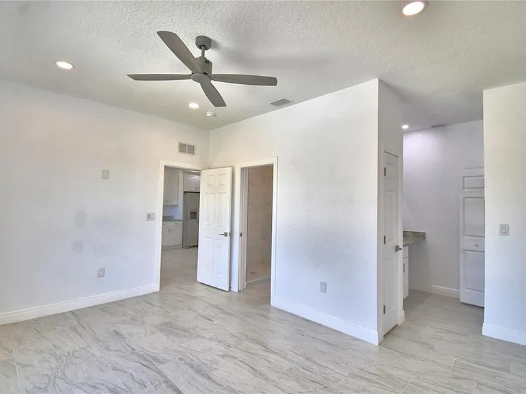 7951 Sarasota Dr #B — Photo 19