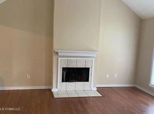 146 Live Oaks Blvd, Pearl, MS 39208