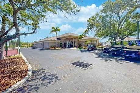 Island ClubHouse: Exercise room, library, pool table, ping pong - club house scheduled activities
