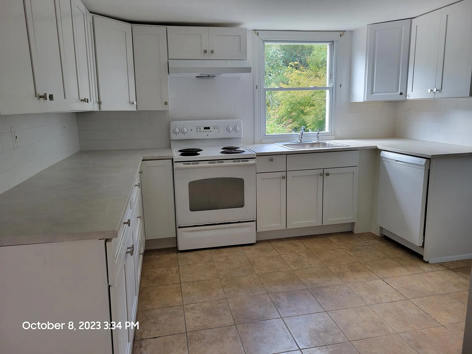 1 bed, 850 sqft, $1,800 — Photo 4