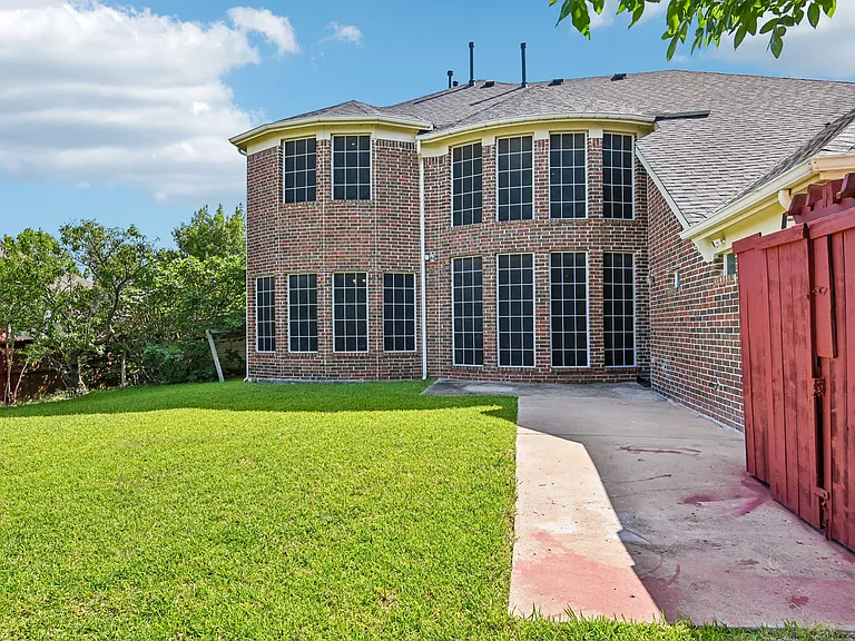 6006 Shadywood Ln — Photo 44