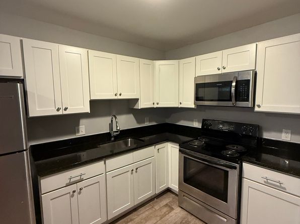 143 Sheffield Ave #8C