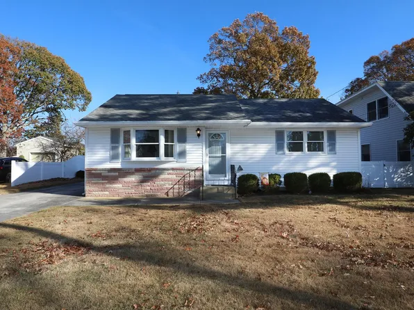 703 Hughes Ave, Cape May, NJ 08204