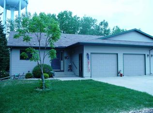 610 34th Ave SW UNIT A, Minot, ND 58701