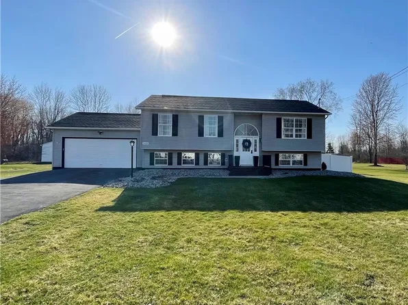 9489 Bear Springs Rd, Brewerton, NY 13029