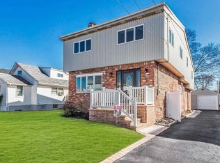 2446 New Pl, Bellmore, NY 11710