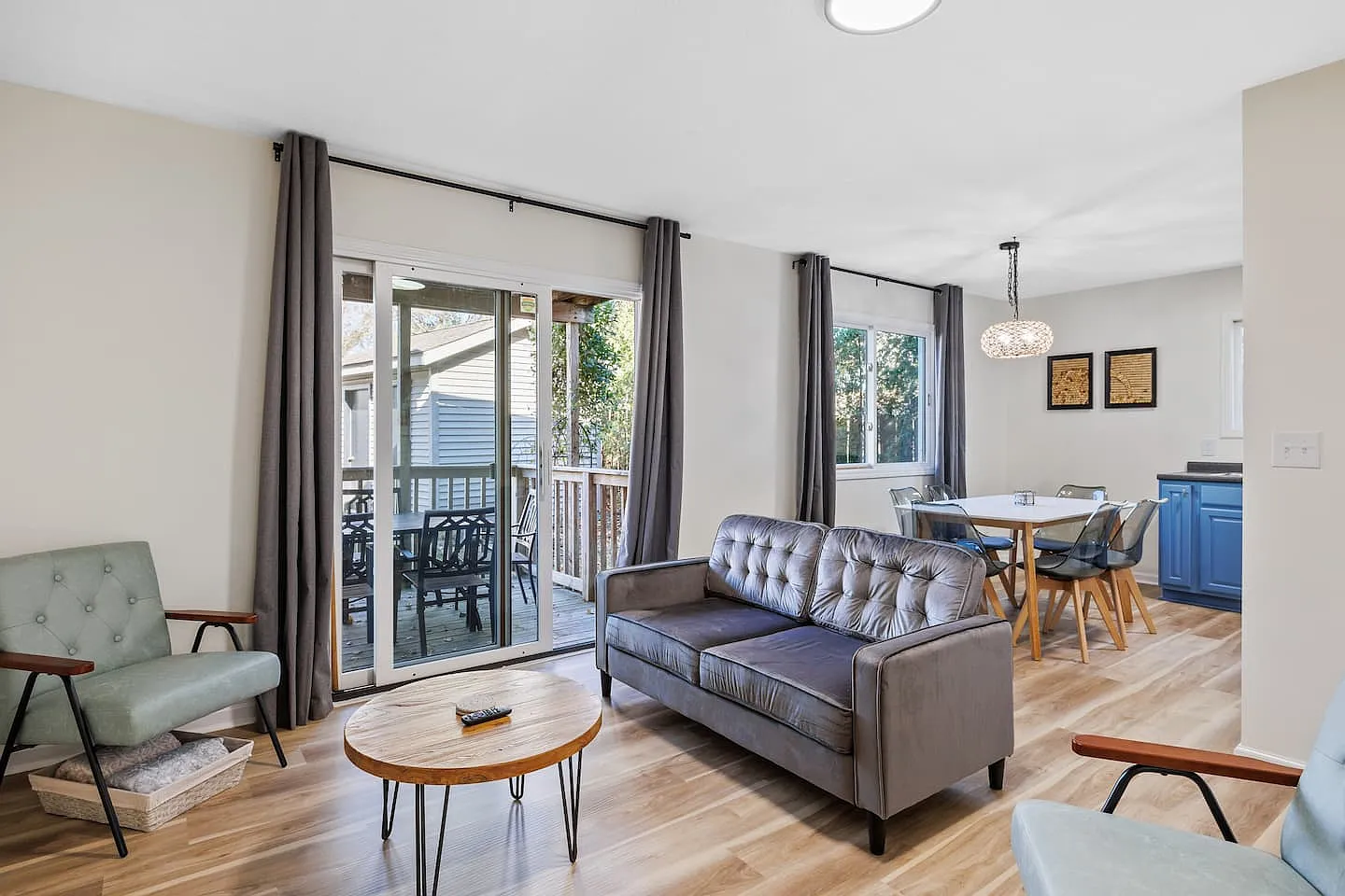 2 bed, $4,500 — Photo 1