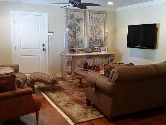 4th image of 817 Madrid Ave
