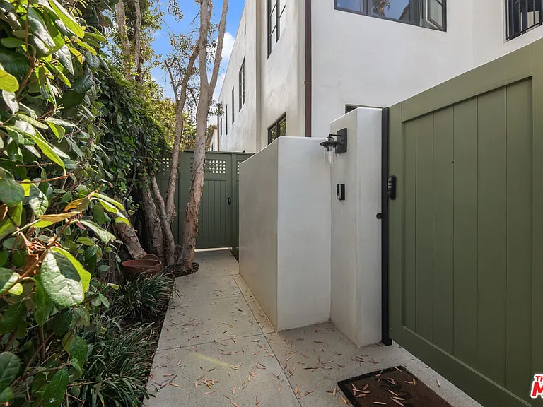 930 Lincoln Blvd #B — Photo 48