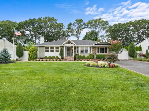 80 Otis Road, Islip Terrace, NY 11752