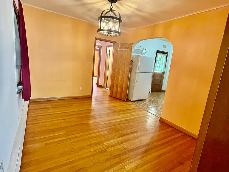 312 Davis Ave #2 — Photo 7