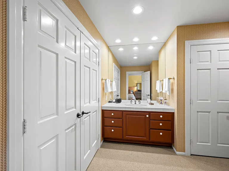 7612 Hillside Dr — Photo 42
