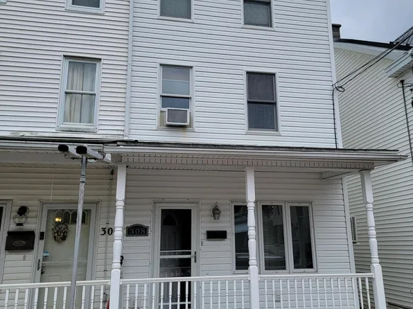 308 W 2nd St, Mount Carmel, PA 17851