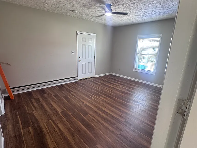 7363 Hyannis Dr — Photo 26