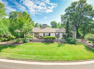419 Crystal View Ter, Jefferson City, MO 65109