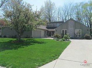 5647 Springhollow Ct, Avon, IN 46123