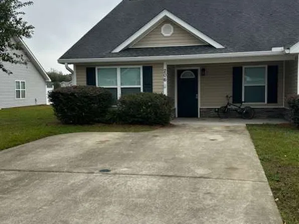 206 Joshua Cir, Brunswick, GA 31525