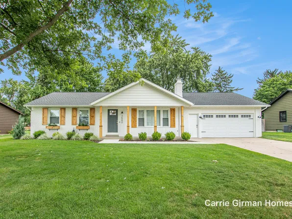 2680 Gay Paree Dr, Zeeland, MI 49464