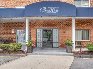 230 Willard St UNIT 211, Quincy, MA 02169