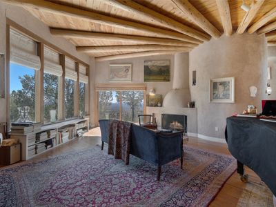 39 Zambra Way, Santa Fe, NM, 87506
