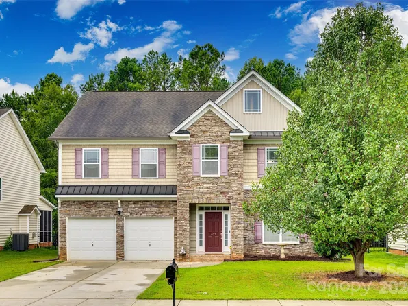 677 Hicklin Dr, Rock Hill, SC 29732